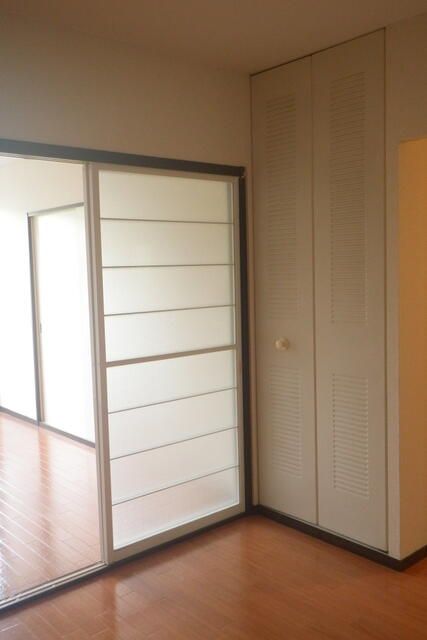 3DK Apartment for Rent in Akishima, Tokyo – 56.40 sqm - Thumbnail 2