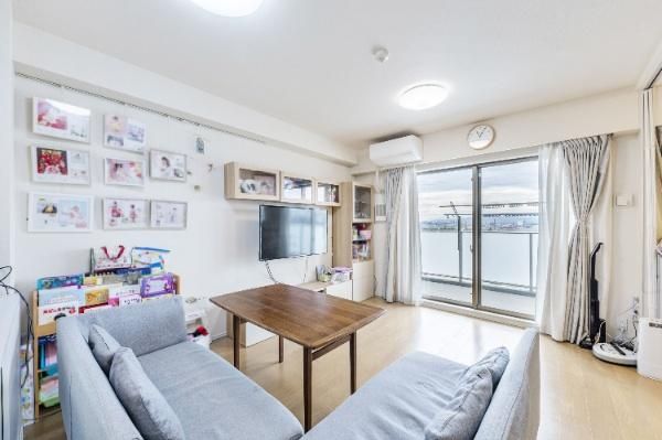 3LDK Apartment in Ome City, Tokyo | 71.3㎡, Built 2016 - Thumbnail 2