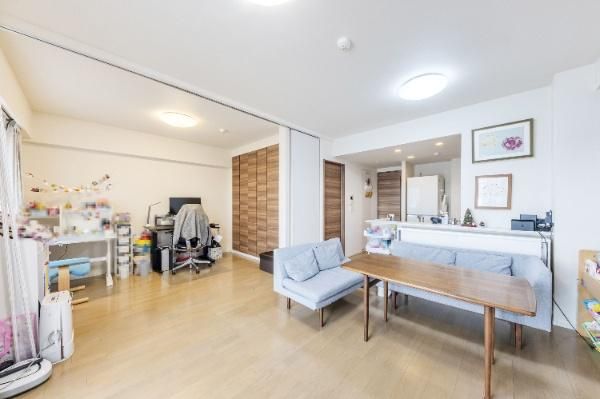 3LDK Apartment in Ome City, Tokyo | 71.3㎡, Built 2016 - Thumbnail 4