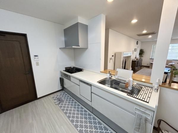 7LDK House for Sale on Large Corner Plot in Sakura, Chiba - Thumbnail 4