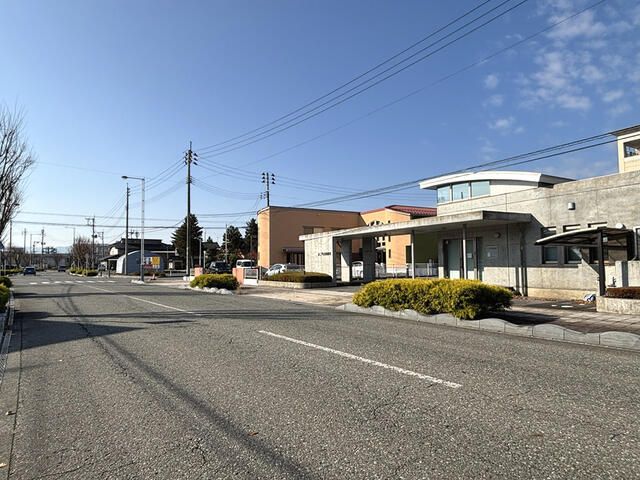 Office Space for Lease in Tsuruoka, Yamagata - 136.32 sqm - Thumbnail 3