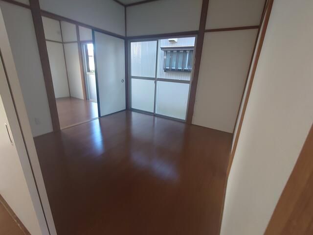 Renovated 2K House for Rent in Chiba City, Chiba - Thumbnail 3