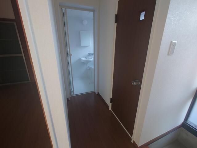 Renovated 2K House for Rent in Chiba City, Chiba - Thumbnail 2