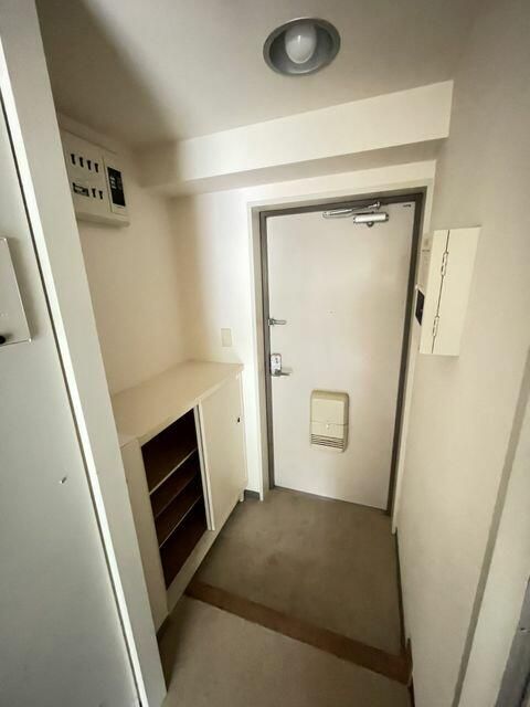 1K Used Condominium in Yokosuka City, Kanagawa - Thumbnail 3