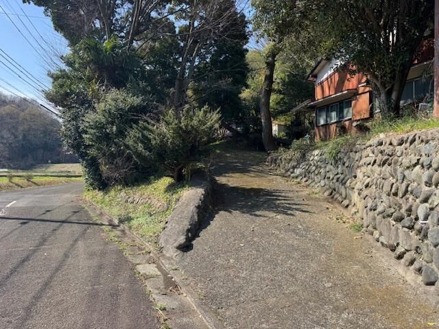 Land for Sale in Atsugi Kanagawa - 1509.7 sqm Plot with Rebuild Rights - Thumbnail 3