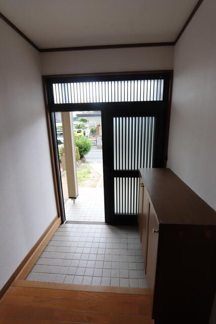 3DK Detached House for Rent in Iwadeyama, Miyagi - Thumbnail 2