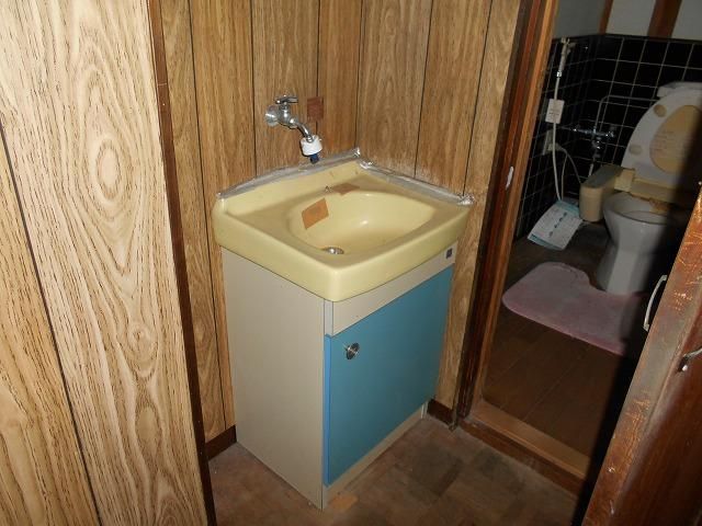 1971 4DK Wooden House on 199.5㎡ Land in Aizu-Wakamatsu - Thumbnail 4