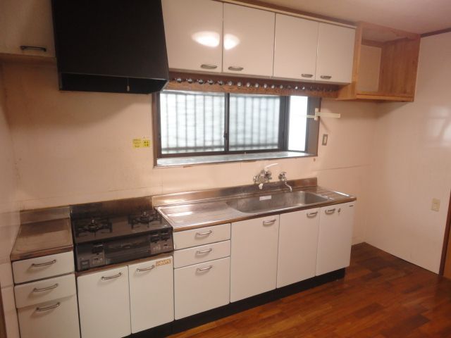 4-Bedroom House in Yanagawa with Garden and Parking - Thumbnail 2