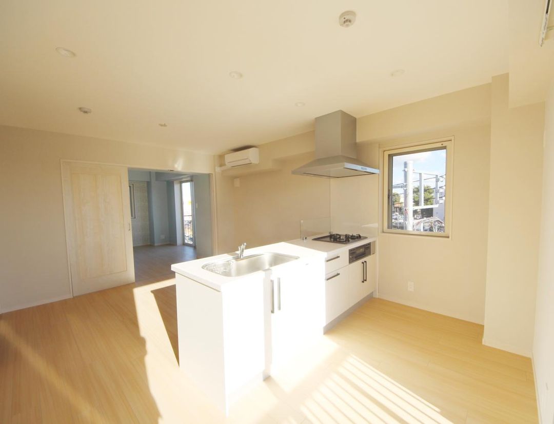 Modern 1LDK Apartment for Rent in Yotsukaido, Chiba - Thumbnail 4