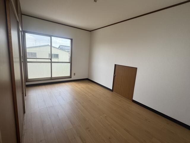8SDK Wooden Rental House in Kawagoe, Saitama - Thumbnail 3