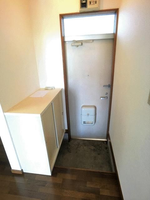 2DK Apartment for Rent near Sugita Station, Yokohama - Thumbnail 2
