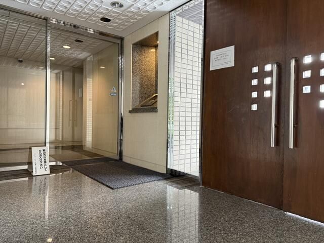 3LDK Apartment for Sale in Meguro, Tokyo - 107.28 sqm - Thumbnail 3