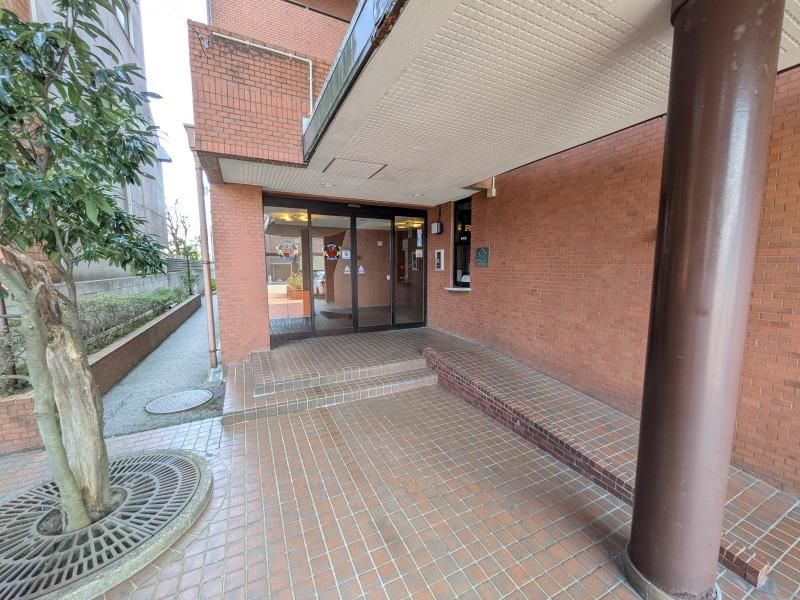 Used 3DK Condominium in Takaoka, Toyama – 56.17m² - Thumbnail 3