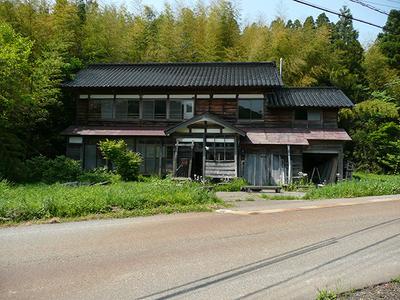 An old house in a snowy country with a wood stove and a 1st floor for hobbies and work, and a 2nd floor for living: villas, real estate, properties for sale, Hometown Information Center: Nationwide rural living property data — Image 1, Kashiwazaki, Niigata