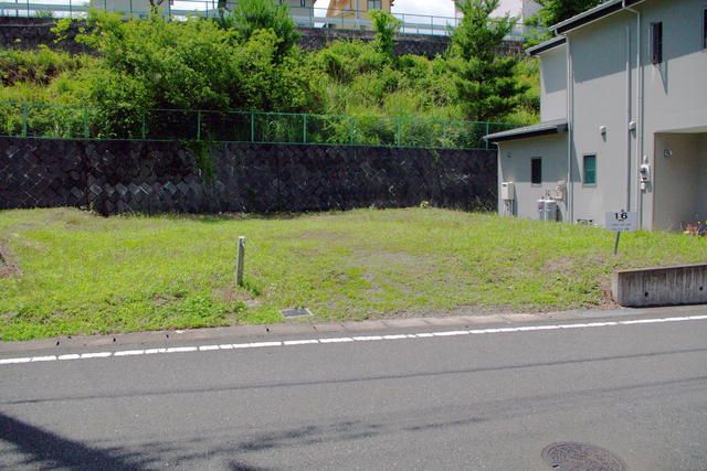 Land for Sale in Kiryu, Gunma - 183.52 sqm Residential Plot - Thumbnail 2
