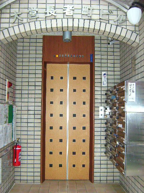 Office Space for Rent, 35m2, in Naka-ku, Yokohama - Thumbnail 3