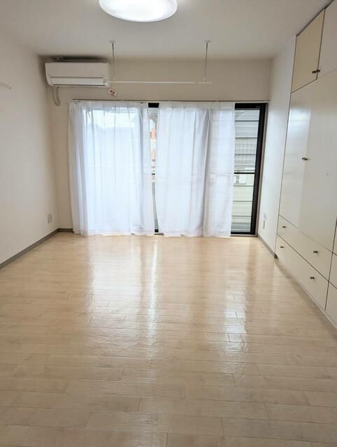 QUALIA 1DK Apartment for Rent in Toyama City, Toyama - Thumbnail 3