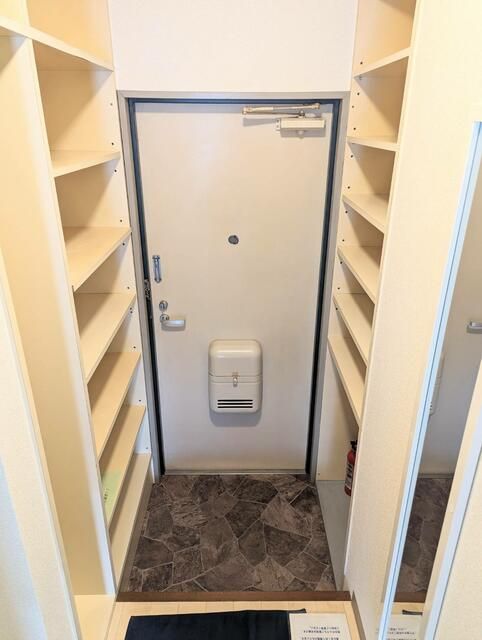 QUALIA 1DK Apartment for Rent in Toyama City, Toyama - Thumbnail 2