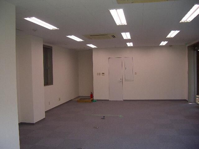 Commercial Space for Rent in Naka-Kasai, Edogawa-ku, Tokyo - Thumbnail 3