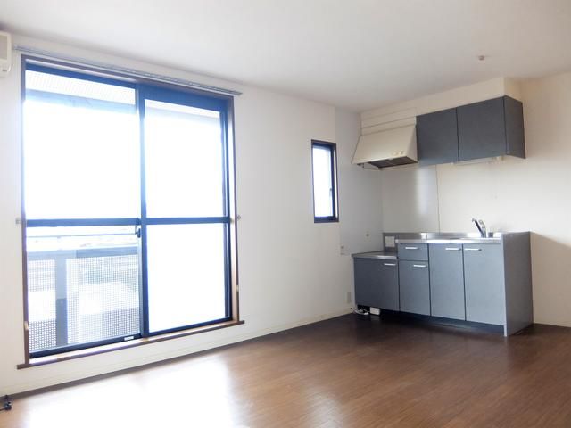 1LDK Apartment for Rent in Matsumoto, Nagano - Top Floor Corner Unit - Thumbnail 4