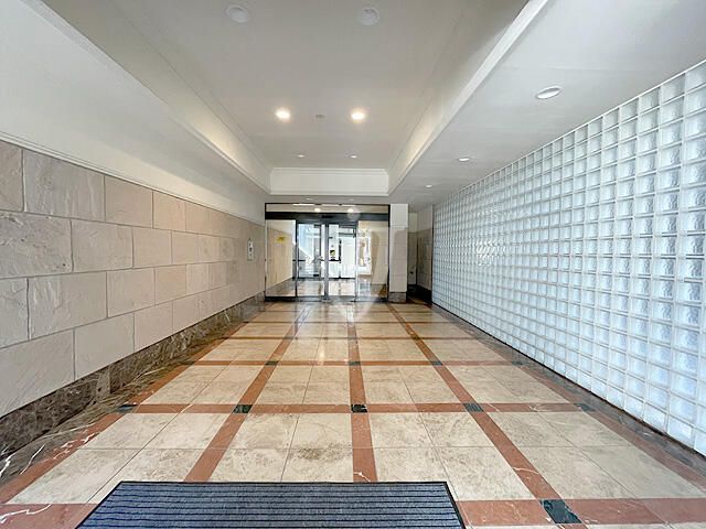 Alpha Court Nishikasai 2LDK Apartment for Sale in Edogawa, Tokyo - Thumbnail 4