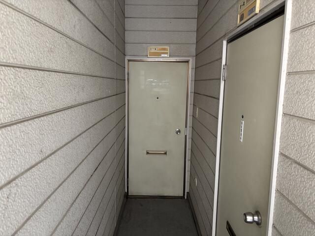 Office for Rent in Takadanobaba, Shinjuku - 66,000 Yen - Thumbnail 3