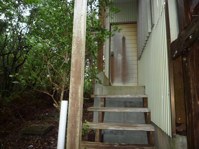 1983 Wooden House on 292 sqm Forest Land in Shima, Mie - Image 1
