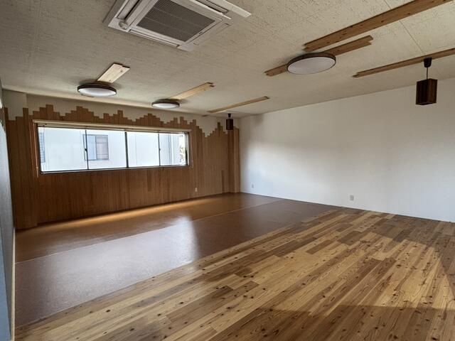 Commercial Space for Rent in Toyama City, 82 sqm - Thumbnail 4