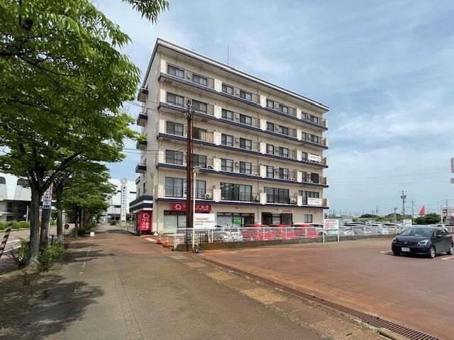 Office Space for Rent in Sanjo City, Niigata - 68.04 sqm - Thumbnail 2