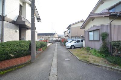Property details: Property information for Kosugi/Kamihori Station, Toyama City, Toyama Prefecture: Used detached house — Image 1, Imizu, Toyama
