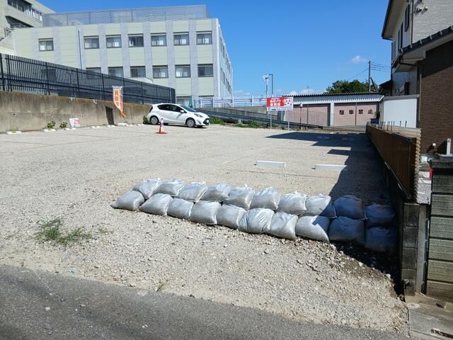 Land for Sale in Higashimatsuyama City, Saitama - 348.77 sqm - Thumbnail 3