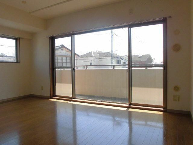 3LDK Apartment for Rent in Saitama City, Saitama - Thumbnail 3