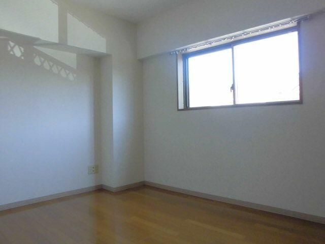 3LDK Apartment for Rent in Saitama City, Saitama - Thumbnail 4