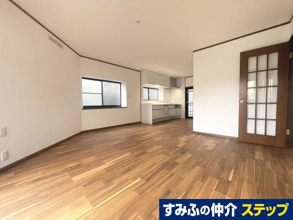 4LDK Detached House for Sale in Hiroshima Asaminami Ward - Thumbnail 2