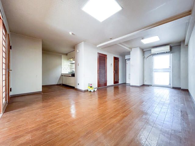 2LDK Apartment for Sale in Utsunomiya, Tochigi - 59.17m² - Thumbnail 3