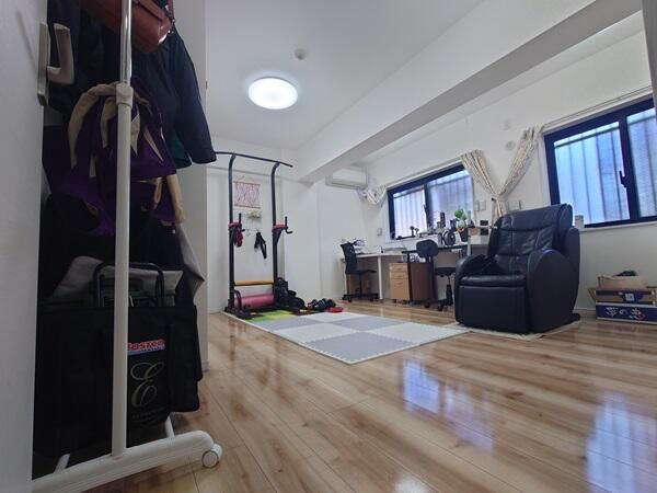 2LDK Apartment for Sale in Fussa, Tokyo - Monarch Fussa - Thumbnail 4