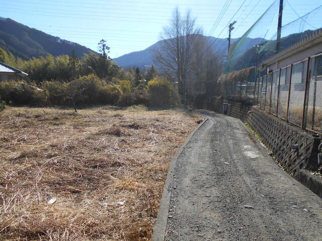 1,469 sqm Residential Land for Sale in Tsuru City, Yamanashi - Thumbnail 3