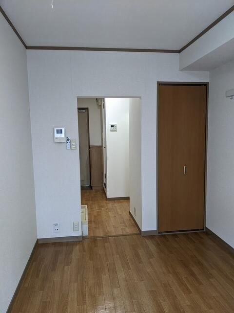 Studio Apartment for Rent in Nishi-Ikebukuro, Toshima-ku, Tokyo - 18.57 sqm - Thumbnail 4