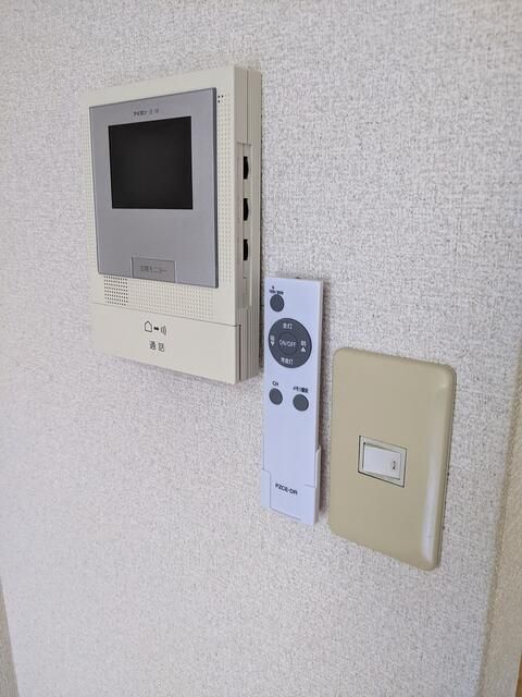 Studio Apartment for Rent in Nishi-Ikebukuro, Toshima-ku, Tokyo - 18.57 sqm - Thumbnail 2