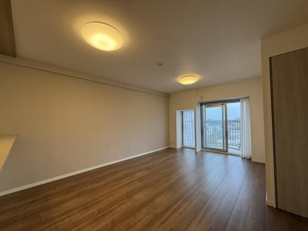 Inage Family Heights 24 Building 3LDK Apartment for Sale in Chiba - Thumbnail 2