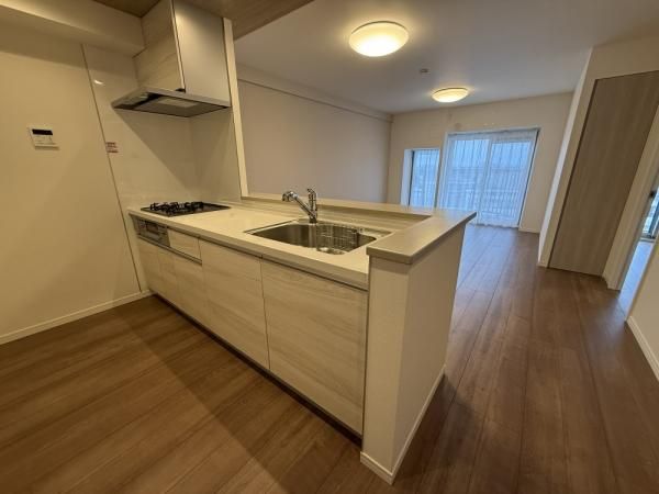 Inage Family Heights 24 Building 3LDK Apartment for Sale in Chiba - Thumbnail 4