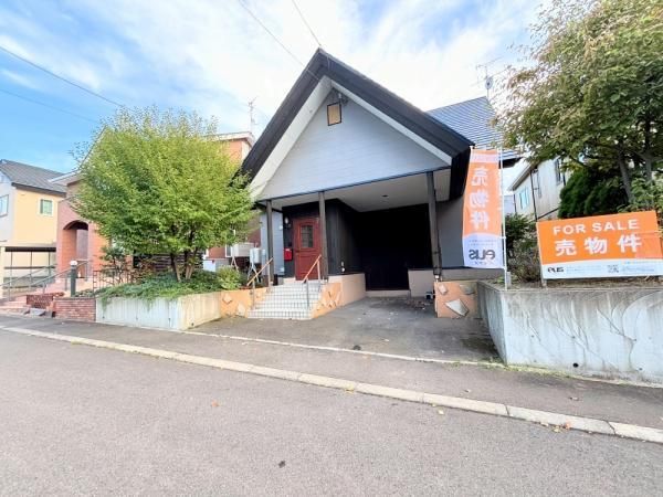 4LDK House for Sale in Kitahiroshima, Hokkaido - Image 1