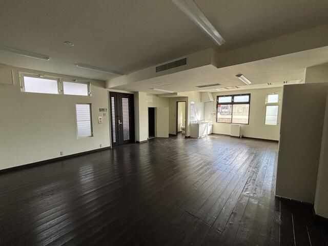 TI Building Commercial Space for Rent in Yamanashi City - Thumbnail 3