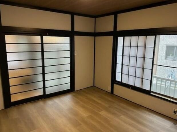 2LDK House for Sale in Tsukuda, Chuo-ku, Tokyo 59.09m2 - Thumbnail 3