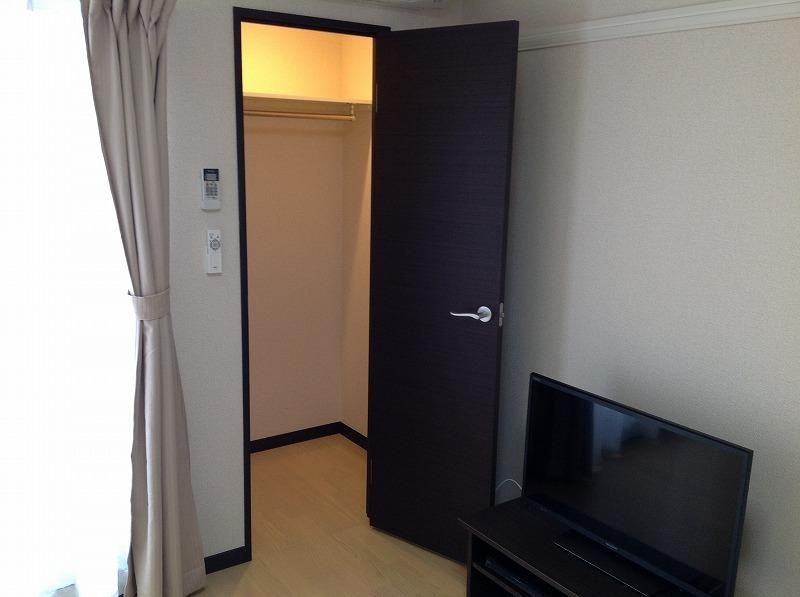 Leonext 2014 1K Apartment for Rent in Yamagata City - Thumbnail 3