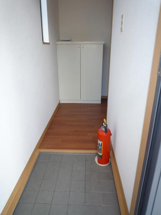 2DK Apartment for Rent in Higashi-ku, Niigata City - Thumbnail 4