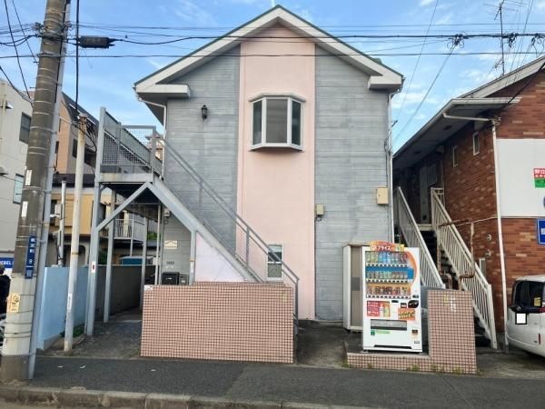 Prestige Hiratsuka Apartment Building - 12 Units - Hiratsuka City - Thumbnail 2