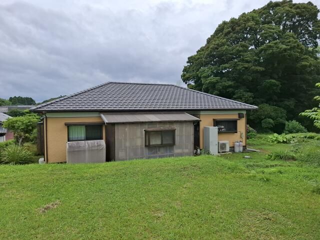 4DK House with Large Garden and 850 Tsubo Field in Miyazaki - Thumbnail 2