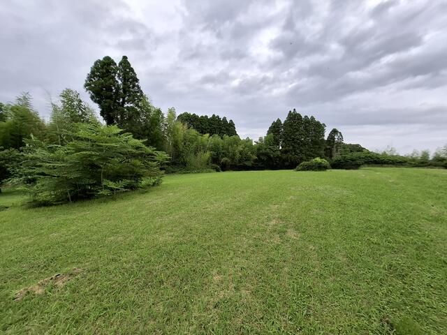 4DK House with Large Garden and 850 Tsubo Field in Miyazaki - Thumbnail 4
