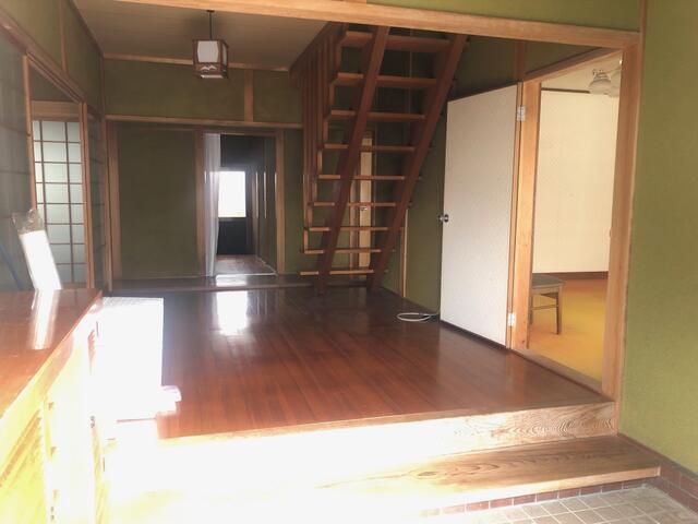 Spacious 7DK House with Garden and Parking in Himeji - Thumbnail 3